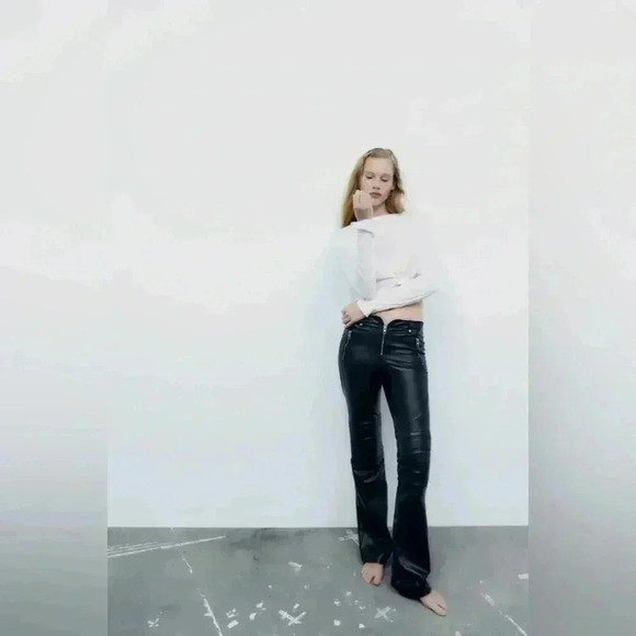 ✨🆕Zara🆕✨ | Black faux  leather zippered moto lined pants with padded knees - Picture 2 of 16